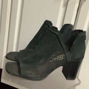 Vince Camuto Katninac Black Perforated Suede Net Chunky Block Heeled Booties 10M